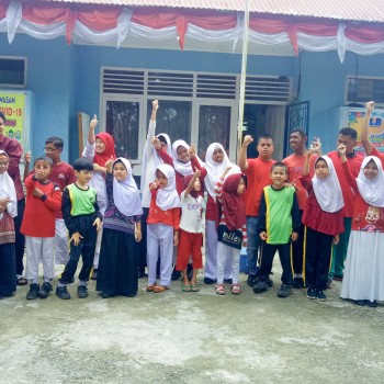 Balap Karung Kekinian Versi Siswa SLB Fisabilillah HUT RI Ke